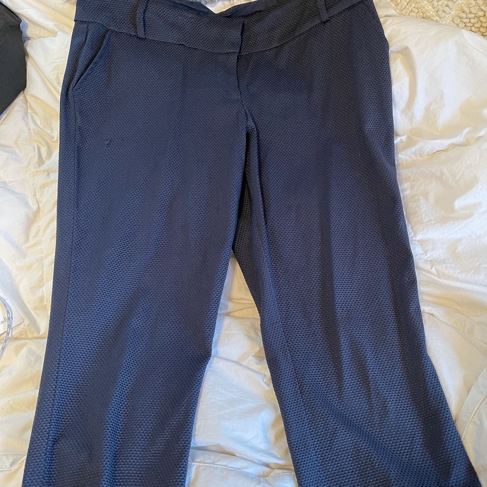 Textured crop dress pants 🤍